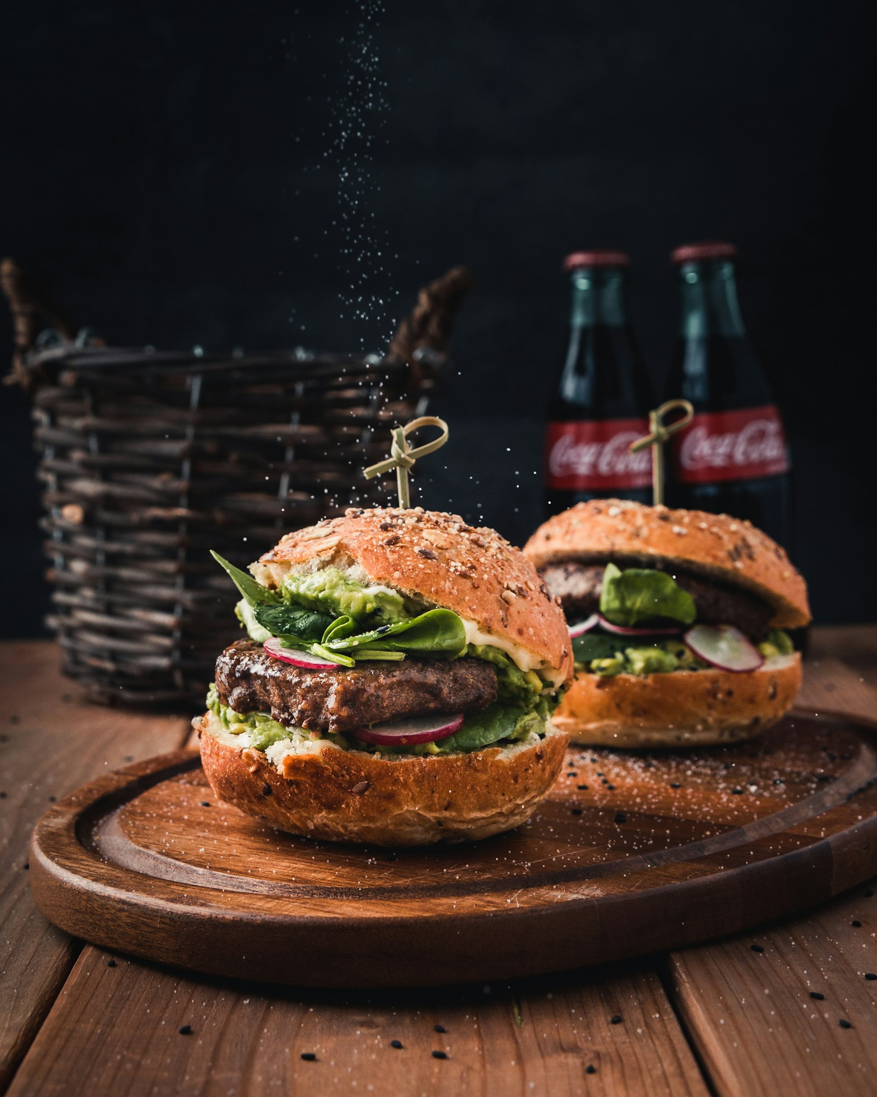 A cheeseburger with lettuce and tomato